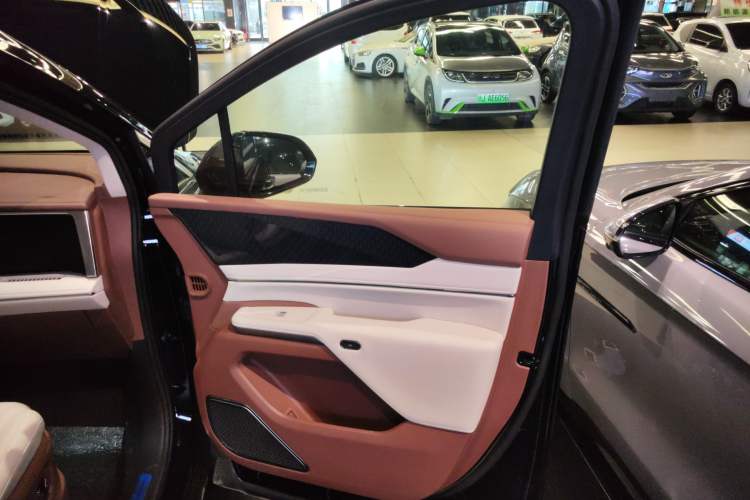 Used BYD Xia 2025 DM-i 1.5T 180km Beyond Edition
