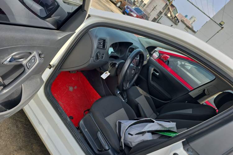 Used Volkswagen Polo 2016 1.4L Automatic Trendy Model
