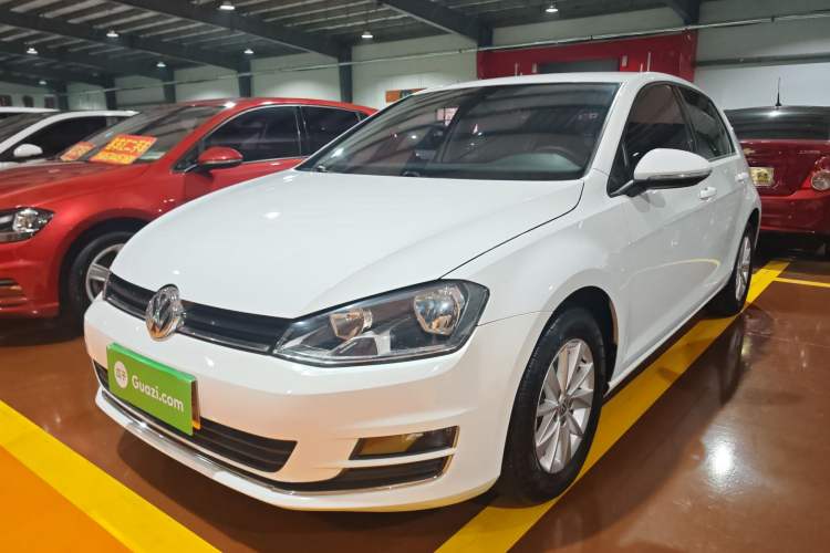 Used Volkswagen Golf 2016 1.6L Automatic Fashion Model