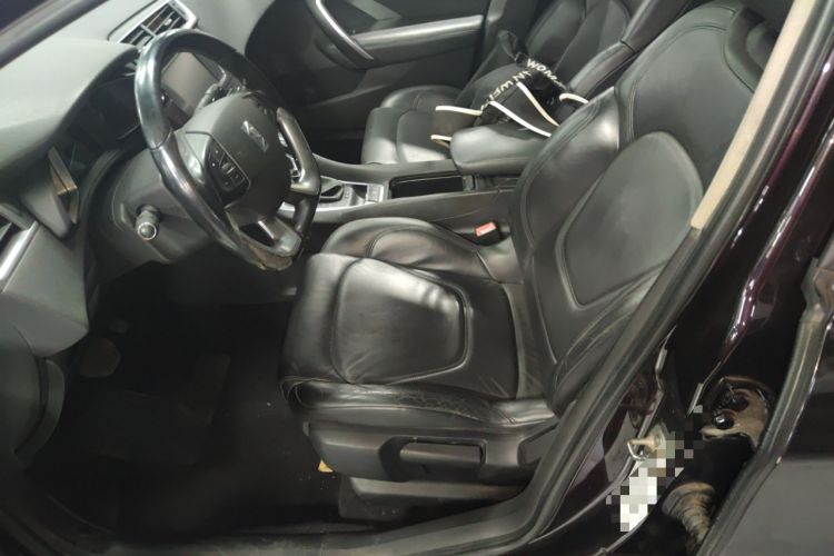 Used DS 5LS 2014 1.6T Elegant Version THP160