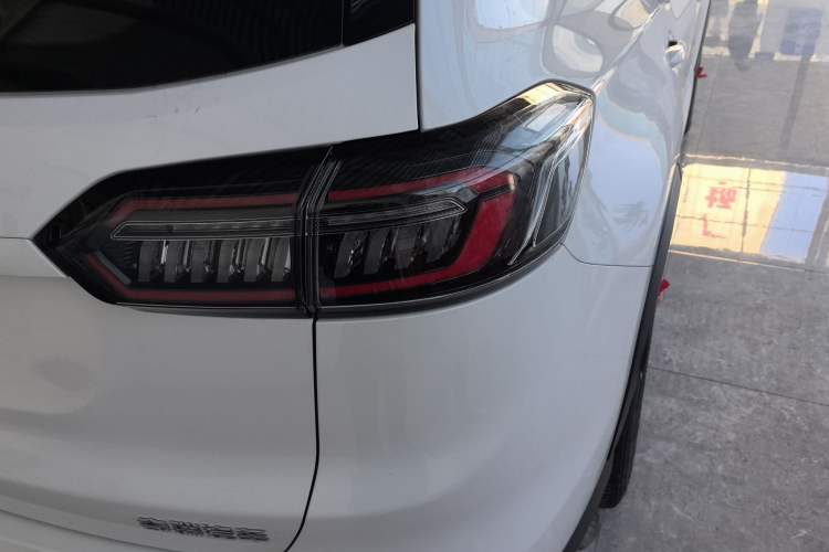 Used Chery Tiggo 8 2025 Excellence Edition 230 TCI Automatic Luxury Version 5 Seats