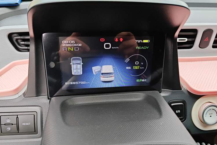 Used Wuling Hongguang MINIEV 2022 Macaron Fashion Edition Lithium-Nickel-Cobalt-Alpha-oxide
