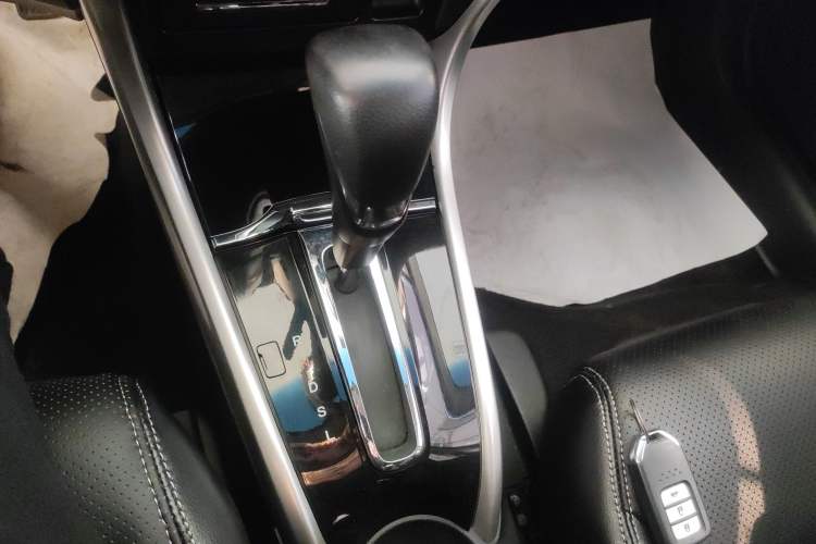 Used Honda Crider 2016 1.8L CVT Luxury Edition
