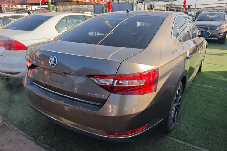 Used Skoda Superb 2016 TSI330 DSG Smart Drive Edition
