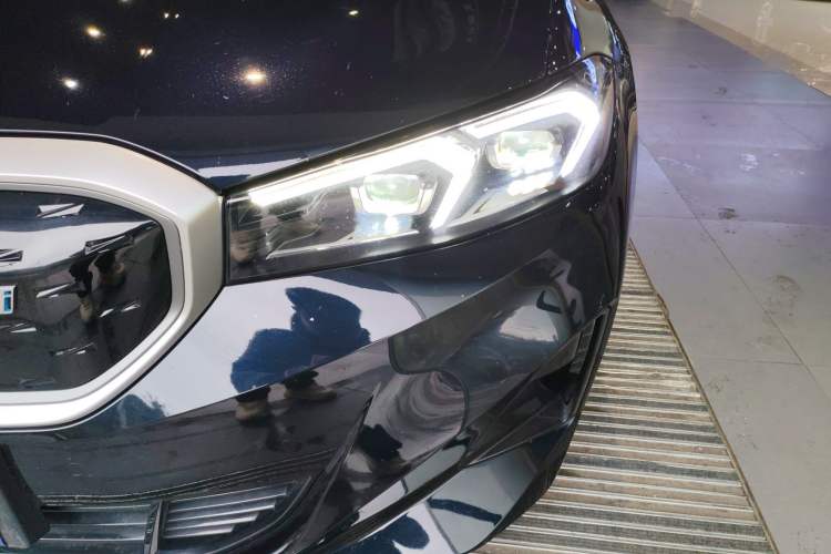 Used BMW i3 2024 eDrive 35 L
