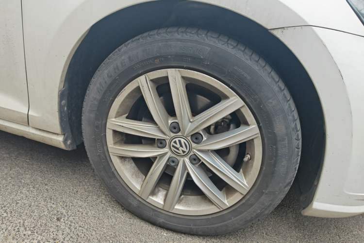 Used Volkswagen Golf 2018 230TSI Automatic Comfort Model
