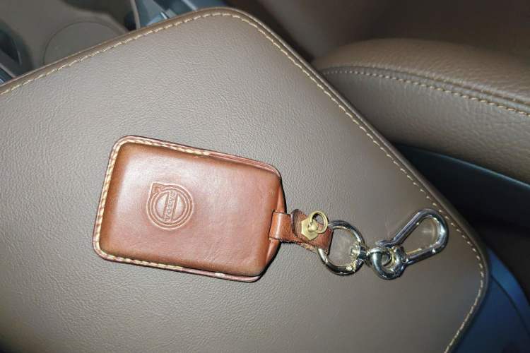 Used Volvo XC60 2025 B5 4x4 Smart Luxury Edition
