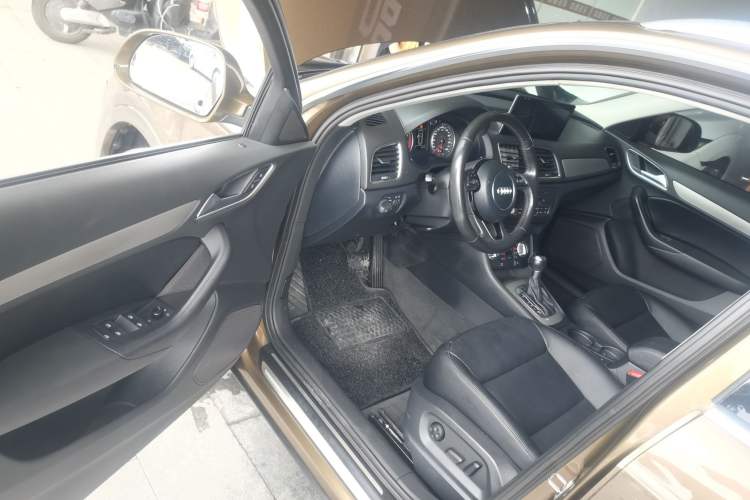 Used Audi Q3 2015 35 TFSI Ambition Edition
