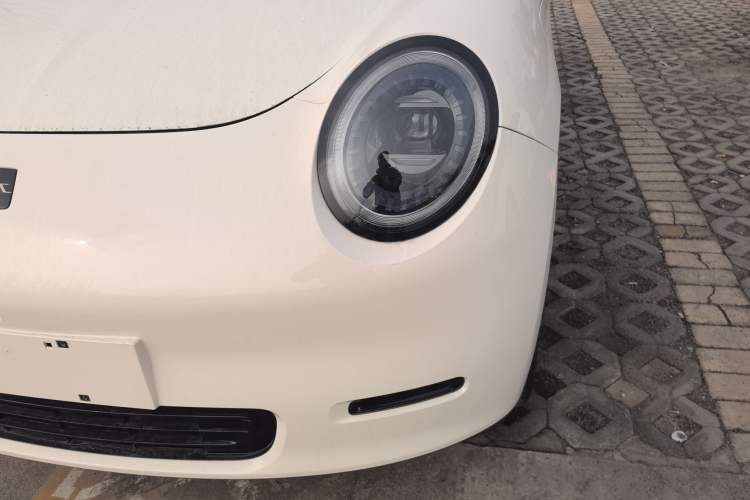 Used  3 2024 Charming Edition 405km Lite