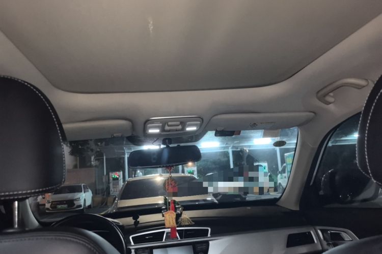 Used Geely Auto Emgrand X7 Sport 2018 1.8TD Automatic Two-Wheel Drive Smart Connect 4G Internet Edition
