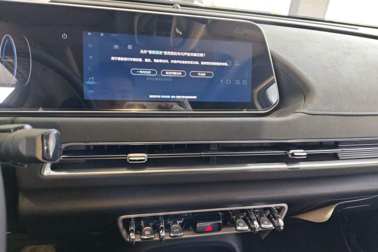 Used ORA Good Cat 2022 400km Standard Range Premium Version Lithium-Ion Battery
