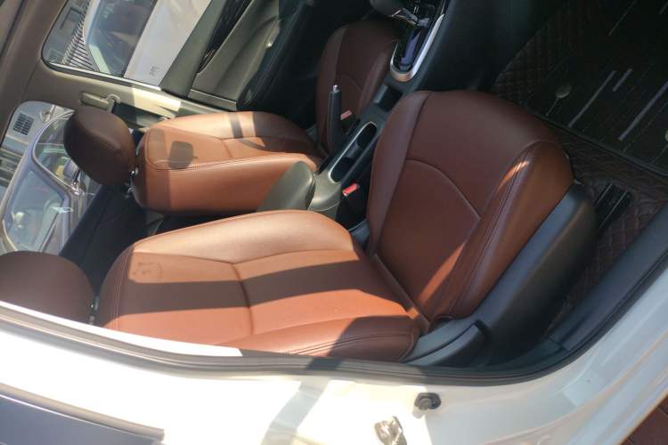 Used Nissan Tiida 2021 1.6L CVT Cool Edition
