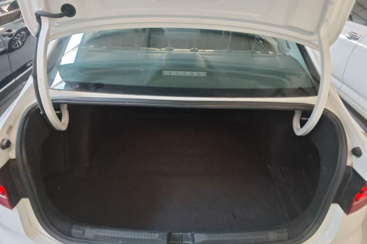 Used Volkswagen Lavida 2022 1.5L Automatic Comfort Edition
