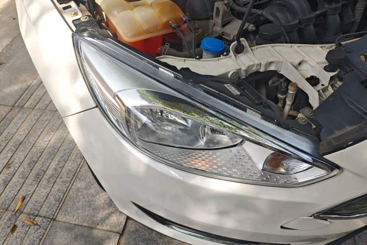 Used Ford Focus 2015 Sedan 1.6L Automatic Trend Model
