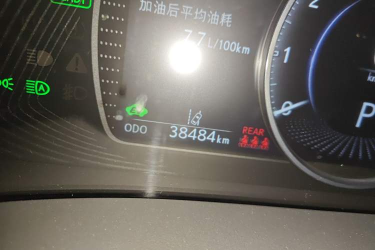 Used Lexus ES 2022 300h Deluxe Edition
