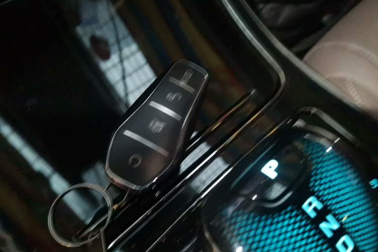 Used BYD Han 2024 EV Glory Edition 506KM Front-Wheel-Drive Premium Model
