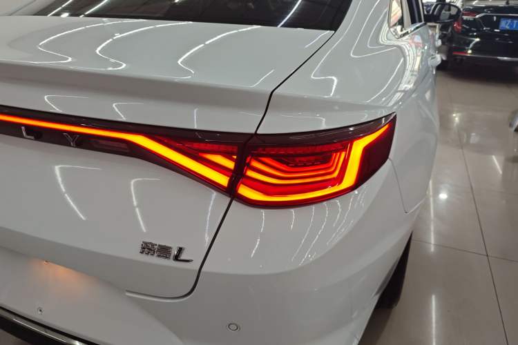 Used Geely Auto Emgrand L 2022 1.4T CVT Flagship Edition