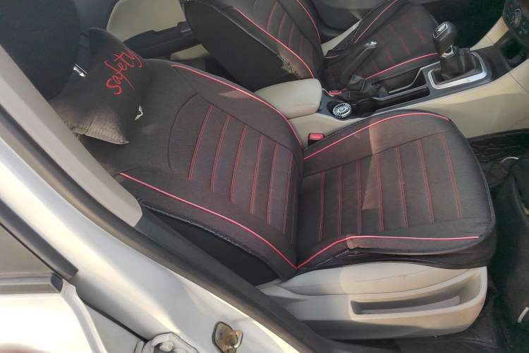 Used Dongfeng Aeolus L60 2015 1.6L Manual New Dynamic Model
