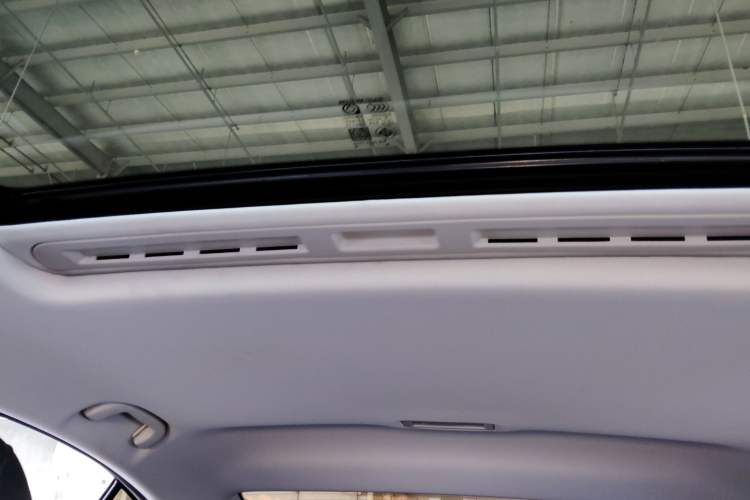 Used Roewe i5 2023 1.5L CVT Luxury Edition
