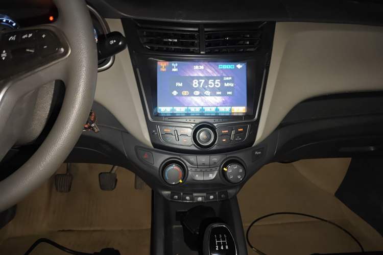 Used Chevrolet Sail 2015 Sail 3 1.5L Manual Happiness Edition
