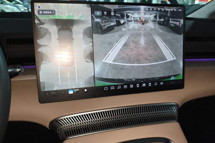 Used XPeng X9 2024 702 Ultra-Long Range Max
