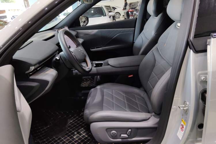 Used  S05 2024 510Max Pure Electric Version
