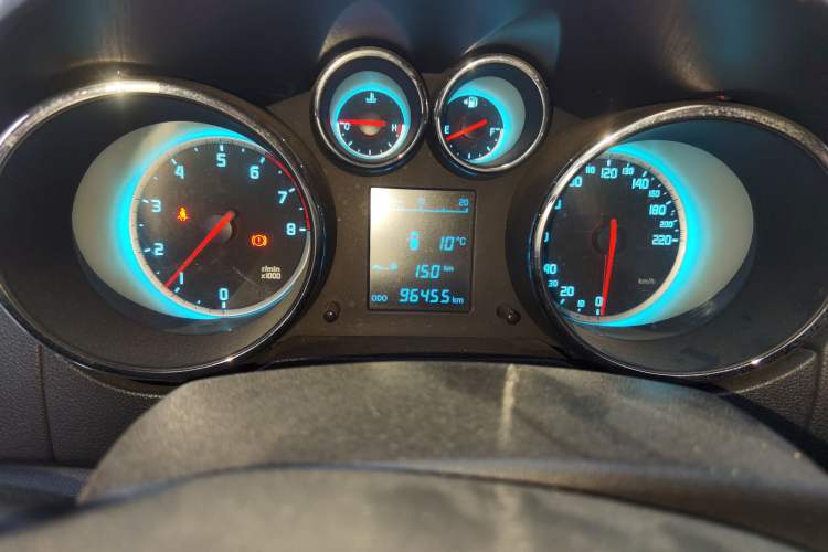 Used Changan CS35 2015 1.6L Manual Luxury Model China V Standard
