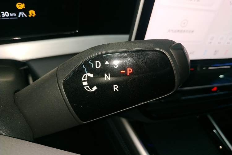 Used Volkswagen Passat 2025 Pro 380TSI Starry Dragon Luxury Edition
