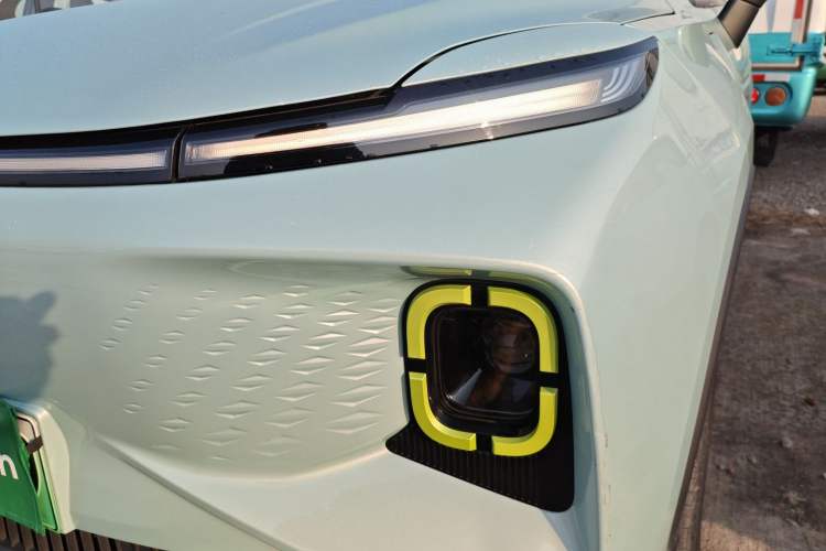 Used Geometry E Firefly 2022 401 km Linglong Tiger 4 Seats
