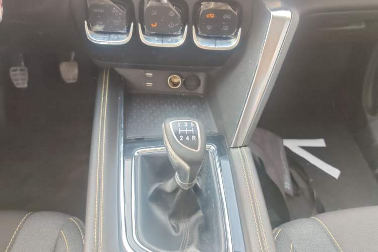 Used BAIC Beijing X3 2019 1.5L Manual Glory Edition