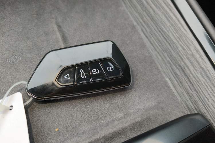 Used  eπ007 2024 620 Pro Version
