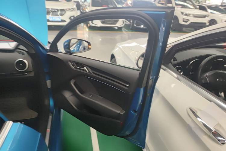 Used Audi A3 2018 30th Anniversary Edition Sportback 35 TFSI Fashion Model
