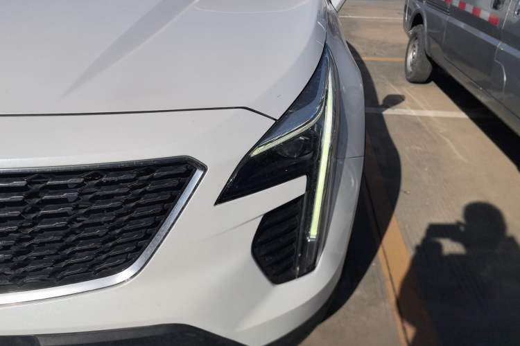 Used Cadillac XT4 2022 28T Two-Wheel Drive Prestige Version
