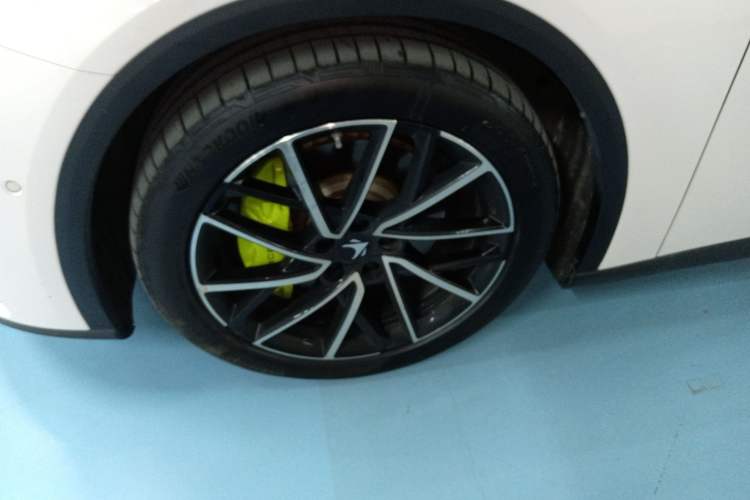 Used ARCFOX Alpha S5 2024 650ULTRA 390kW