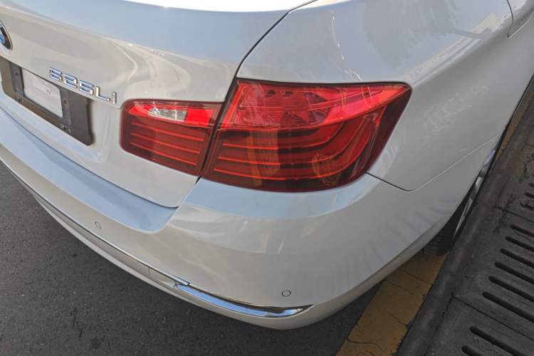 Used BMW 5 Series 2014 525Li Luxury Design Package