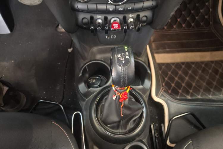 Used  MINI 2014 1.2T ONE
