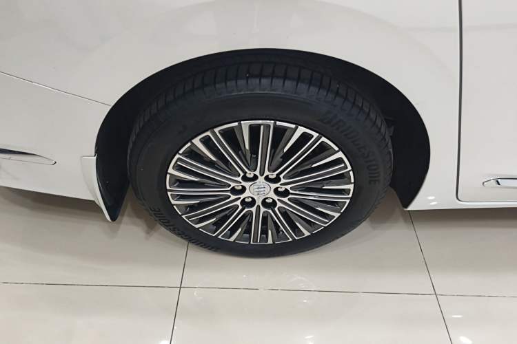 Used Buick GL8 New Energy 2024 Lu Zun Deluxe Edition 7-Seater