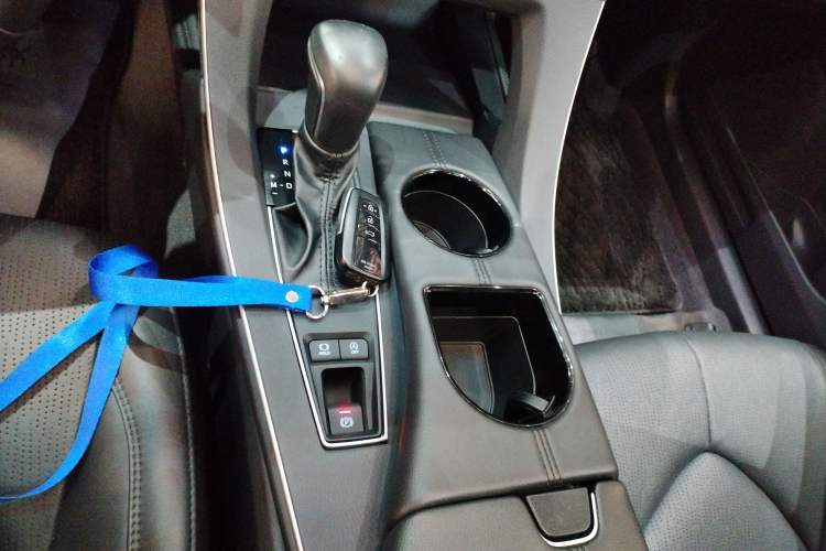 Used Toyota Avalon 2019 2.0L XLE Premium Edition China VI
