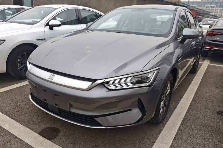 Used BYD Qin PLUS 2021 EV 400KM Leading Comfort Edition