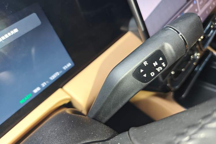 Used Leapmotor C11 2024 Range-Extended 300 Luxury Edition
