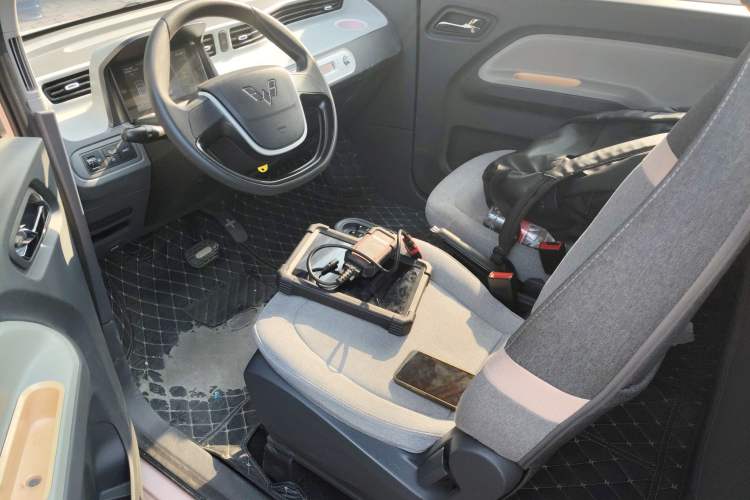 Used Wuling Hongguang MINIEV 2022 Macaron Premium Model – Lithium Iron Phosphate
