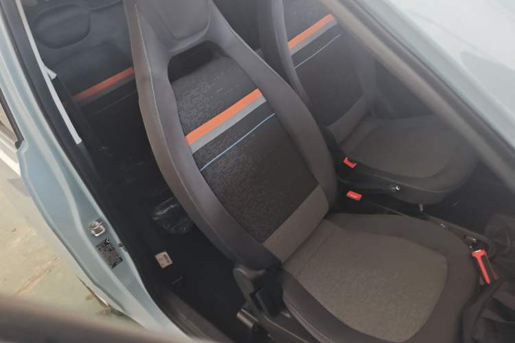 Used Wuling Hongguang MINIEV 2021 Macaron Premium Model – Lithium Iron Phosphate
