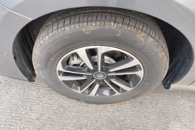 Used BYD Qin PLUS 2025 DM-i Smart Drive 120KM Superior Model
