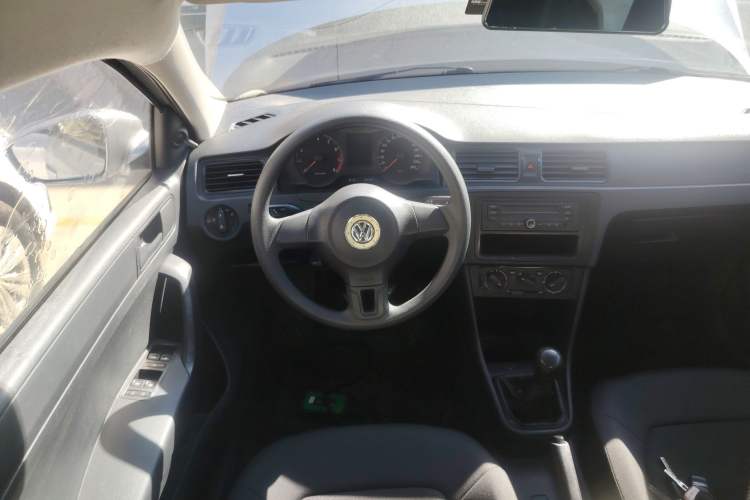 Used Volkswagen Santana 2013 1.4L Manual Fashion Edition