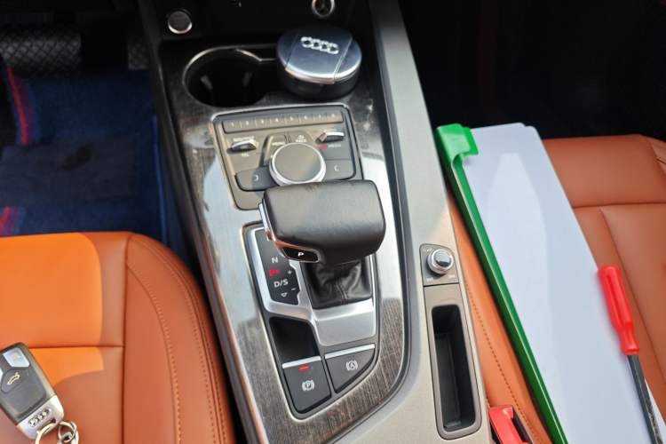 Used Audi A4L 2018 30th Anniversary Edition 40 TFSI Trendy Model
