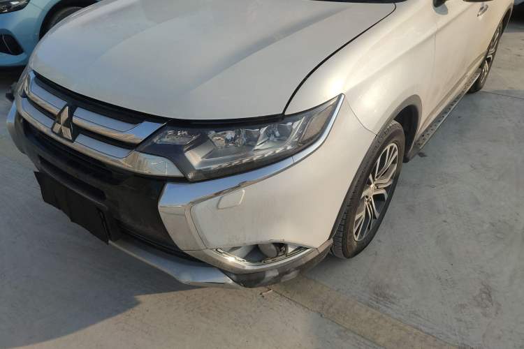 Used Mitsubishi Outlander 2016 2.4L 4x4 Elite Edition 5 Seats