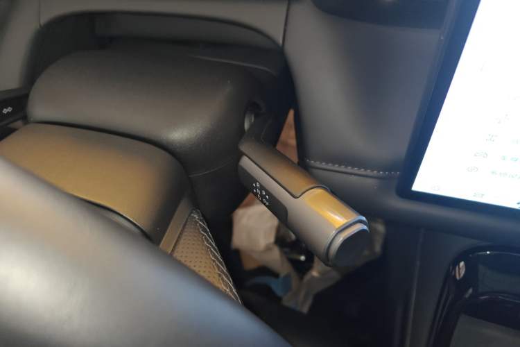 Used AION V 2024 Aion Tyrannosaurus 650 LiDAR Edition
