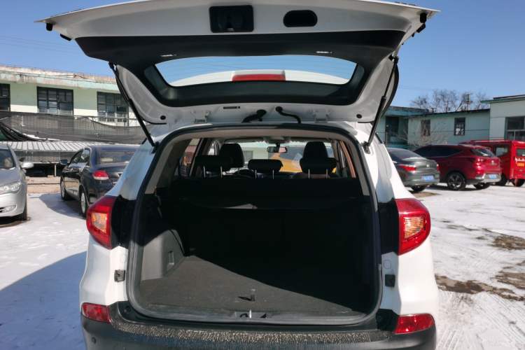 Used BYD Song 2018 1.5TID Automatic Smart Connect Prestige Model