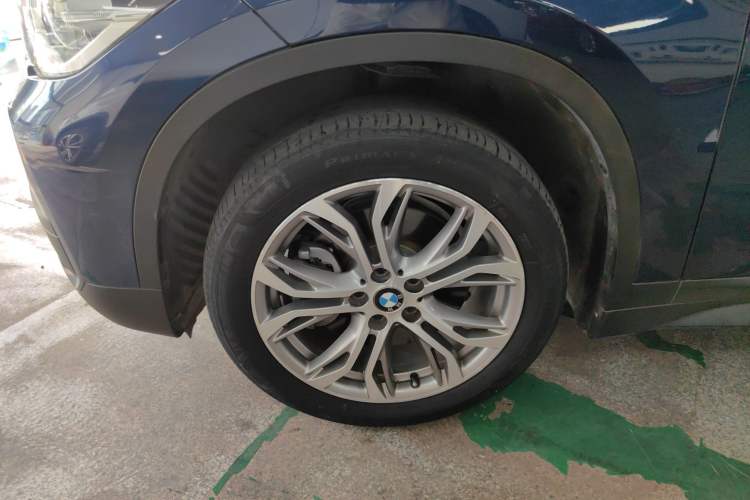 Used BMW X1 2018 sDrive20Li Leading Model
