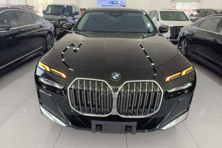 Used BMW 7 Series 2023 735Li M Sport Package
